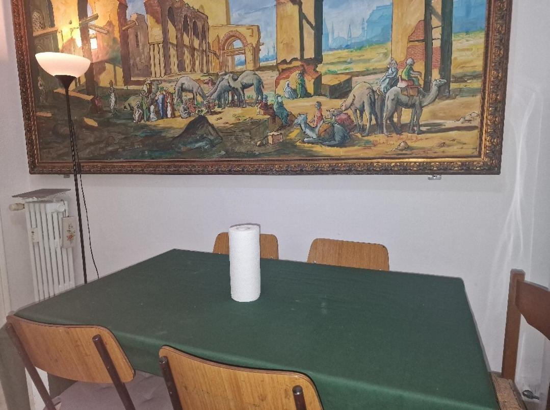 Room In The City Center - Stanza In Centro Citta Mediolan Zewnętrze zdjęcie